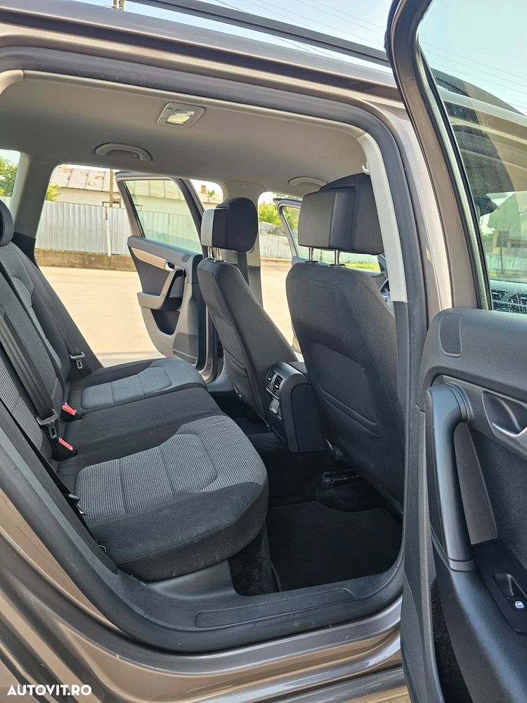 Volkswagen Passat 2.0 TDI DSG BlueMotion Technology Comfortline - 6