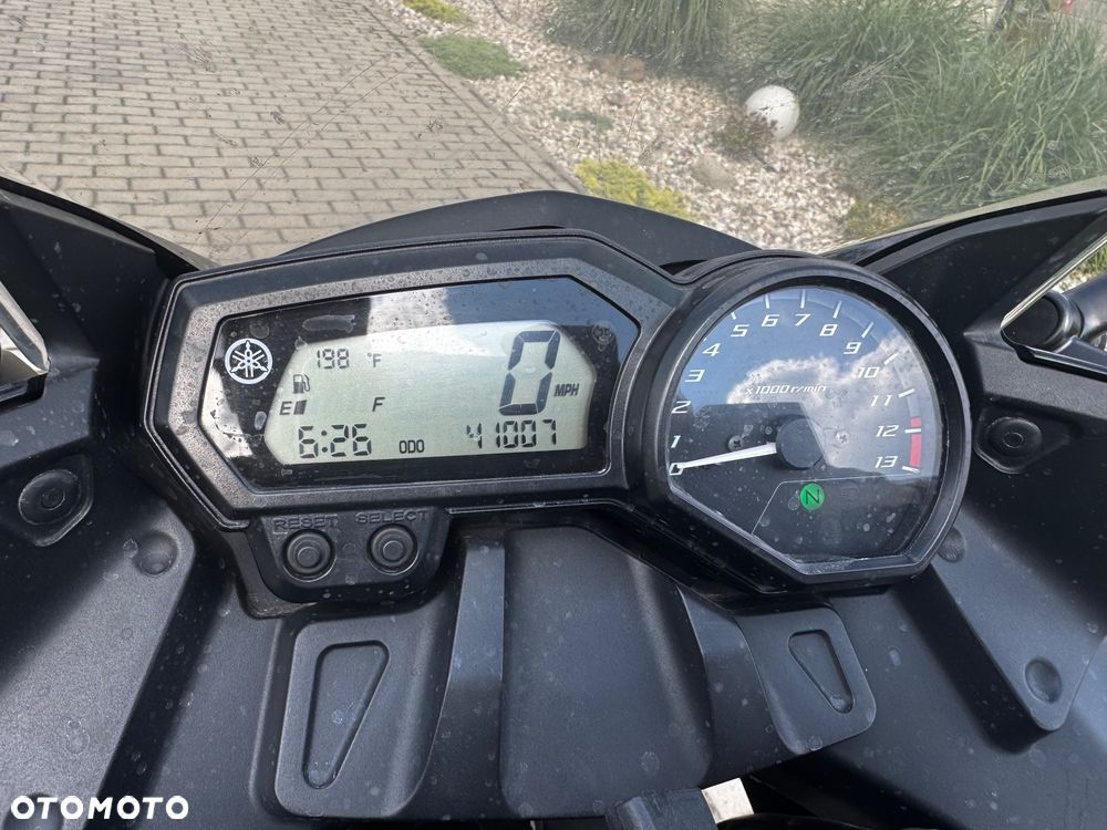 Yamaha FZ6 - 6