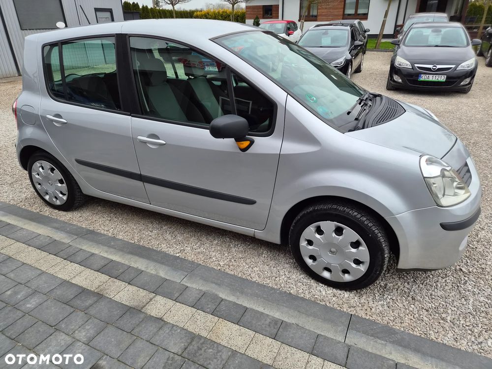 Renault Modus - 12