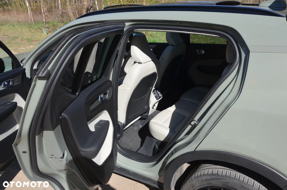 Volvo XC 40 B5 B AWD Ultimate Dark - 12