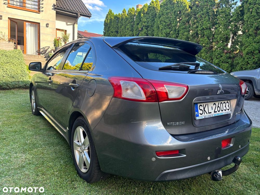 Mitsubishi Lancer - 2