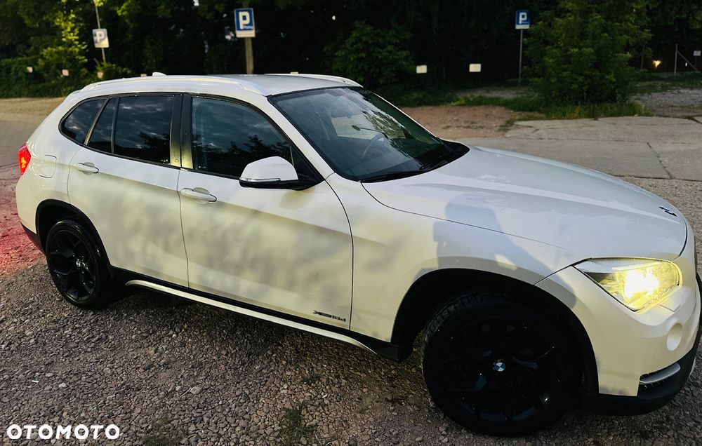 BMW X1 xDrive18d xLine - 11