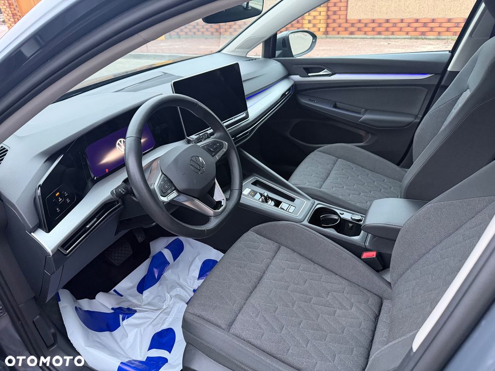 Volkswagen Golf 1.5 eTSI Life DSG - 11