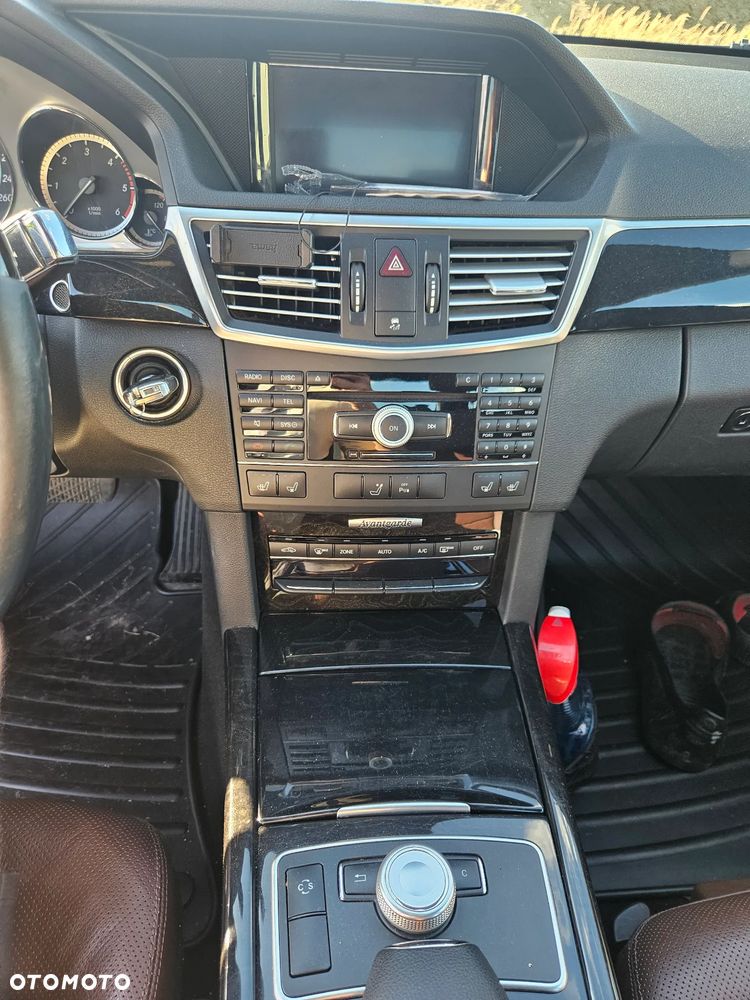 Mercedes-Benz Klasa E 350 CDI BlueEff Avantgarde - 20