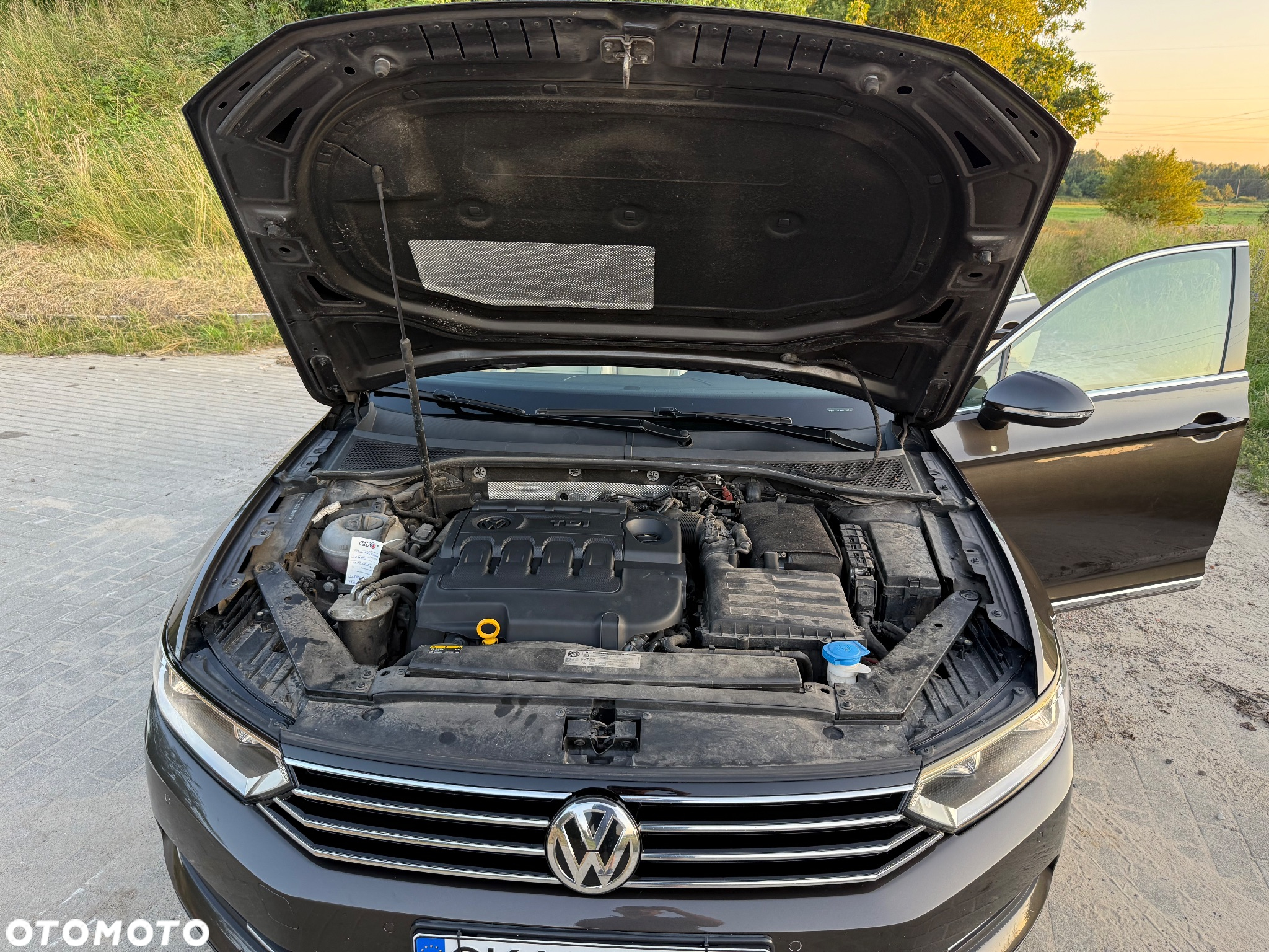 Volkswagen Passat Variant 1.6 TDI (BlueMotion Technology) DSG Comfortline - 13