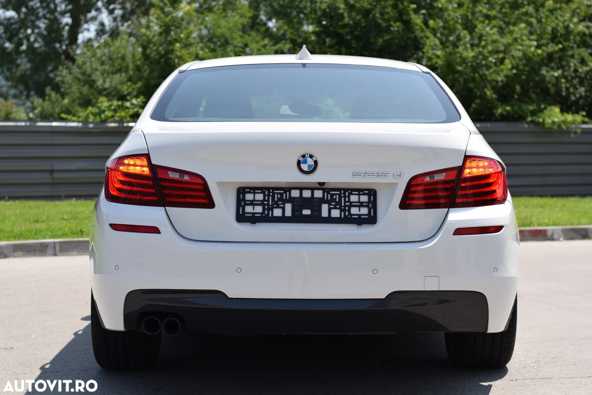 BMW Seria 5 525d Sport-Aut. - 33
