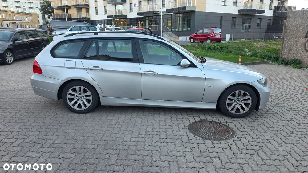 BMW Seria 3 2007 photo 4