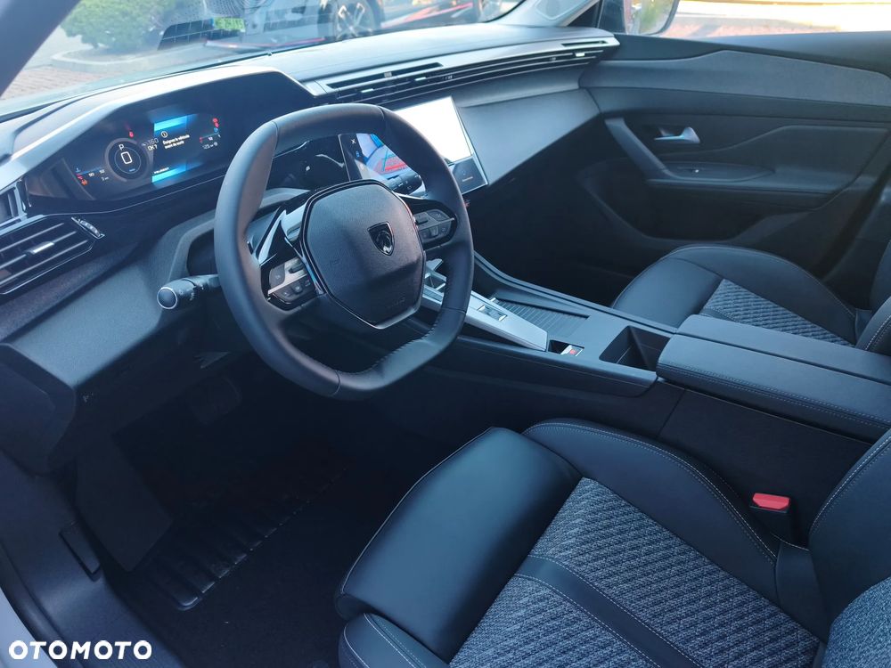 Peugeot 308 1.5 BlueHDi Allure S&S EAT8 - 11