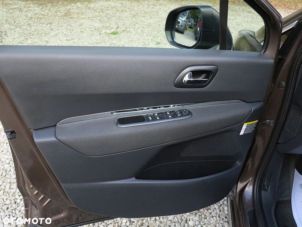 Peugeot 3008 HDi FAP 115 Style - 13