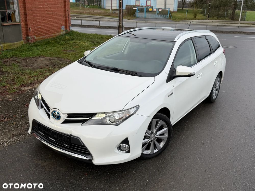 Toyota Auris 1.8 VVT-i Automatik Comfort - 1