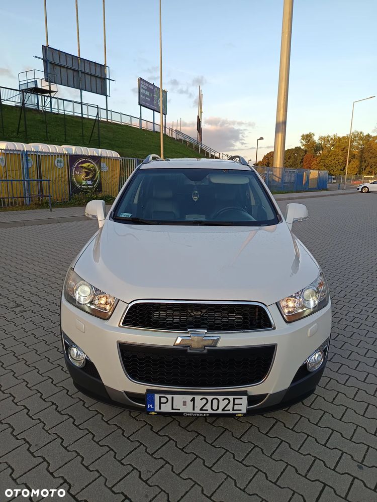 Chevrolet Captiva 2.2 D LTZ - 12