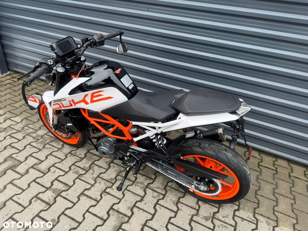 KTM Duke - 6
