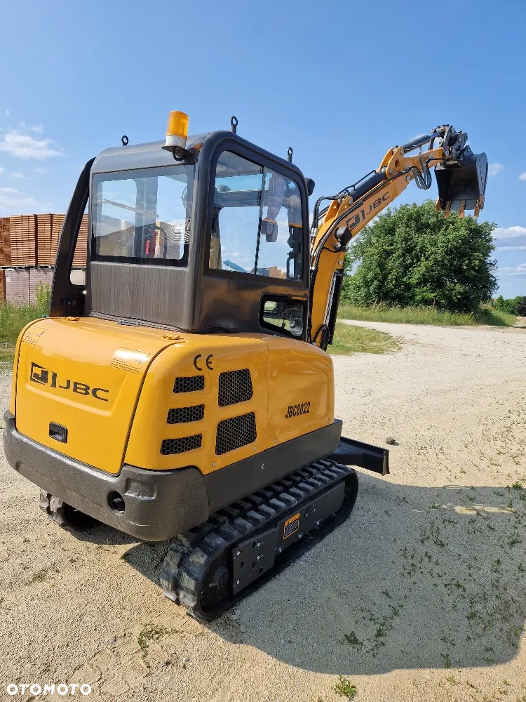 JCB JBC 8022 - 5