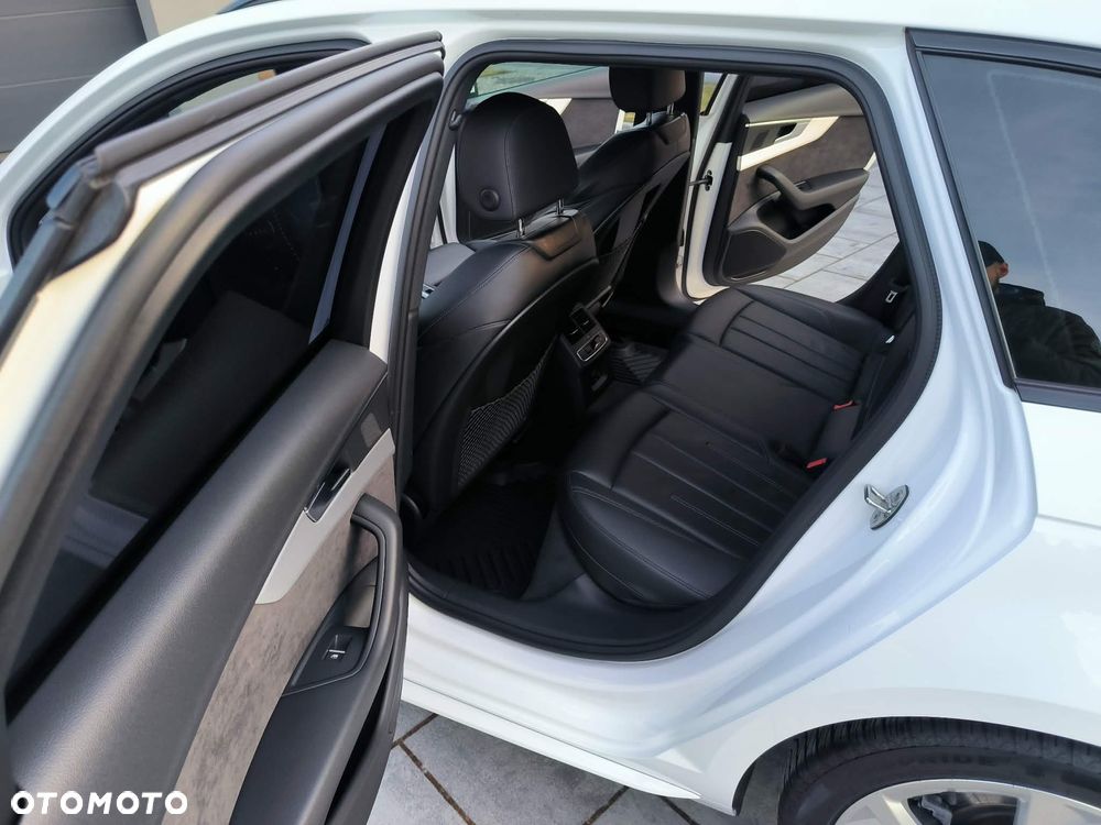 Audi A4 Avant 45 TFSI quattro S tronic S line - 11