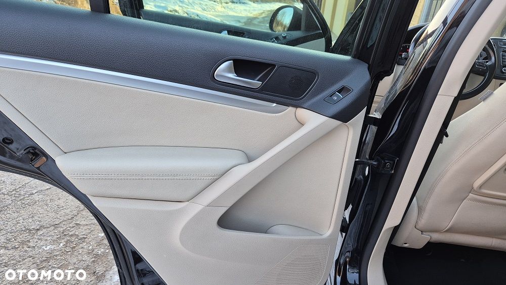 Volkswagen Tiguan 2.0 TDI 4Mot R-Style DSG - 9