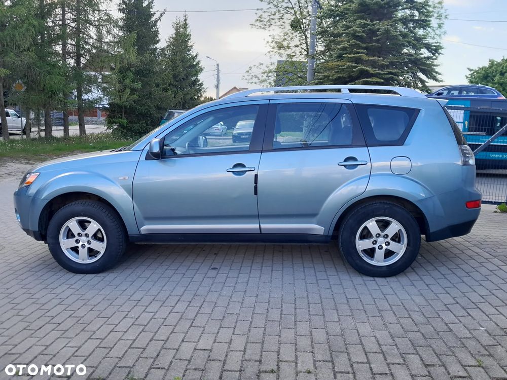 Mitsubishi Outlander 2.0 DI-D 4WD Inform - 2