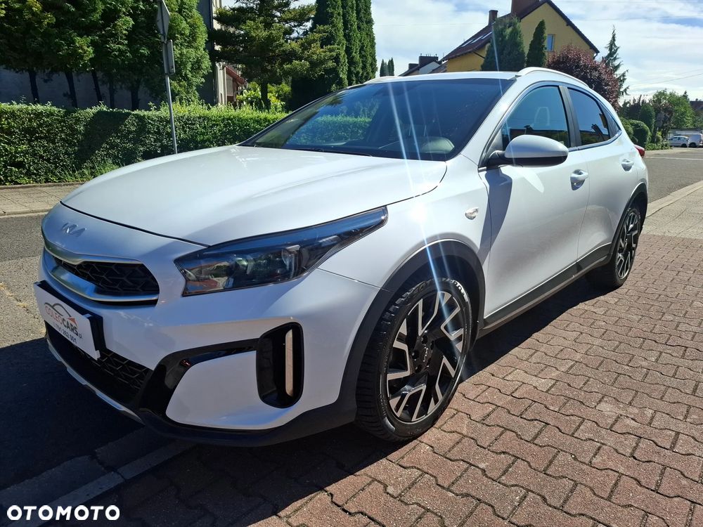 Kia XCeed 1.5 T-GDI M - 35