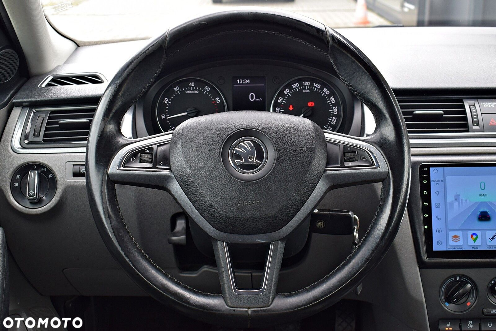 Skoda RAPID - 23