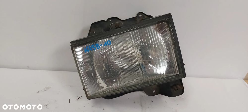 .  PRZOD PRZEDNIA LAMPA PRAWA ISUZU TROOPER - 1