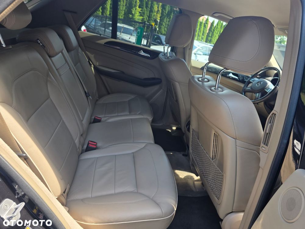 Mercedes-Benz ML 350 BlueTEC 4-Matic - 25