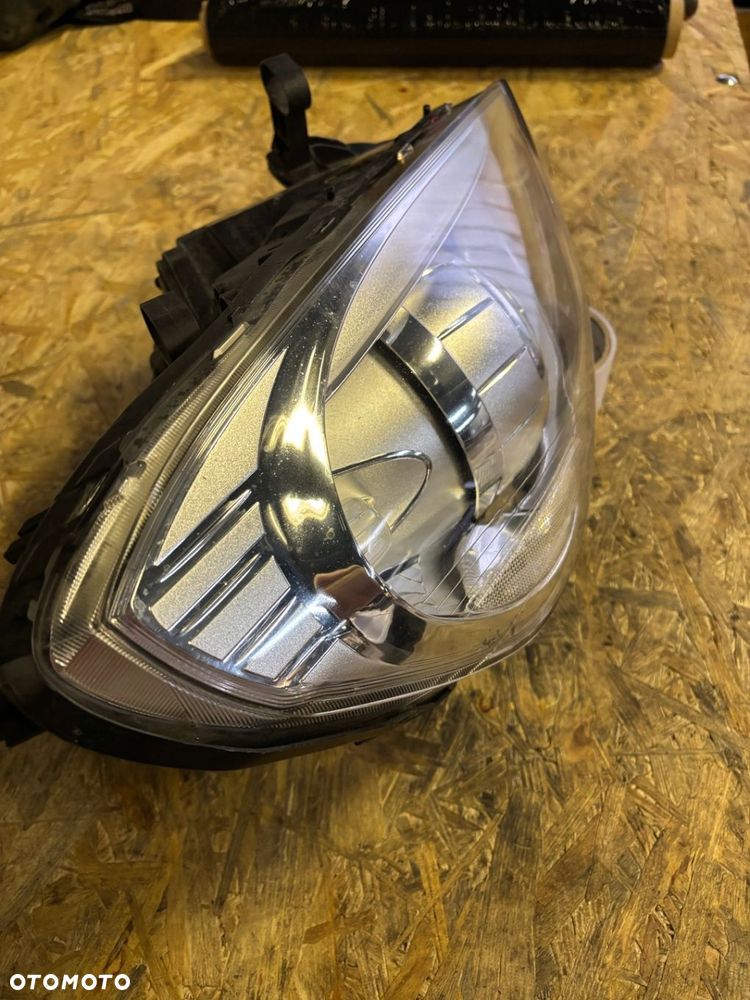 VOLVO S60 V60 PRAWA LAMPA 31299991 XENON PRAWY - 6