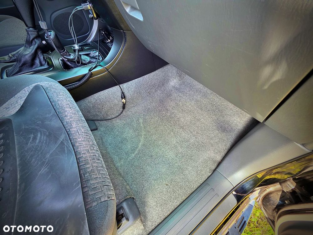 Toyota Land Cruiser - 20