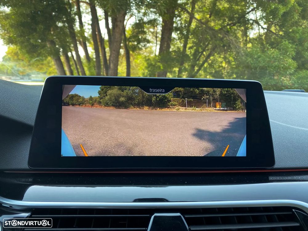 BMW 525 d Pack M Auto - 36