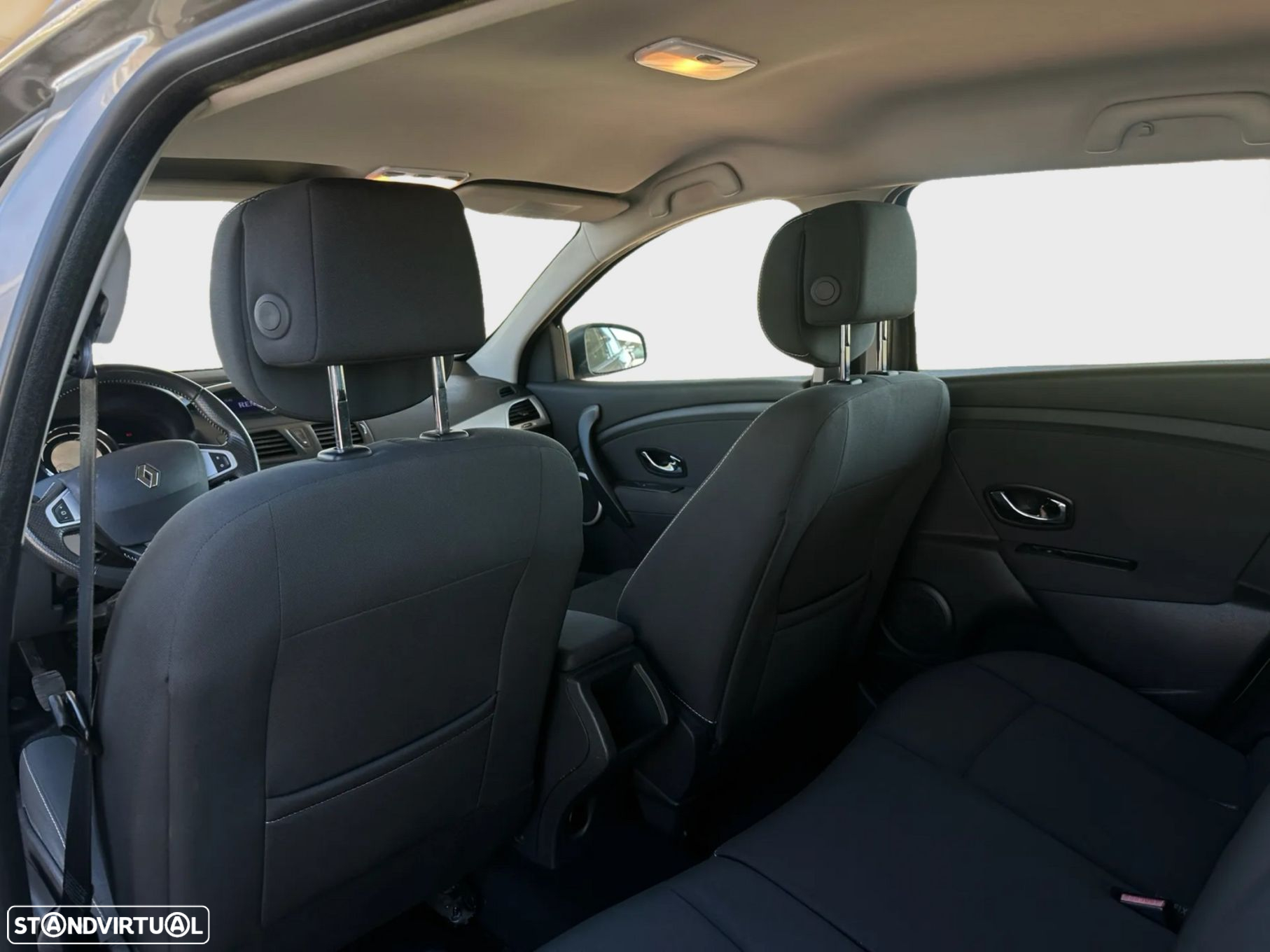 Renault Mégane Sport Tourer 1.5 dCi Confort SS - 12
