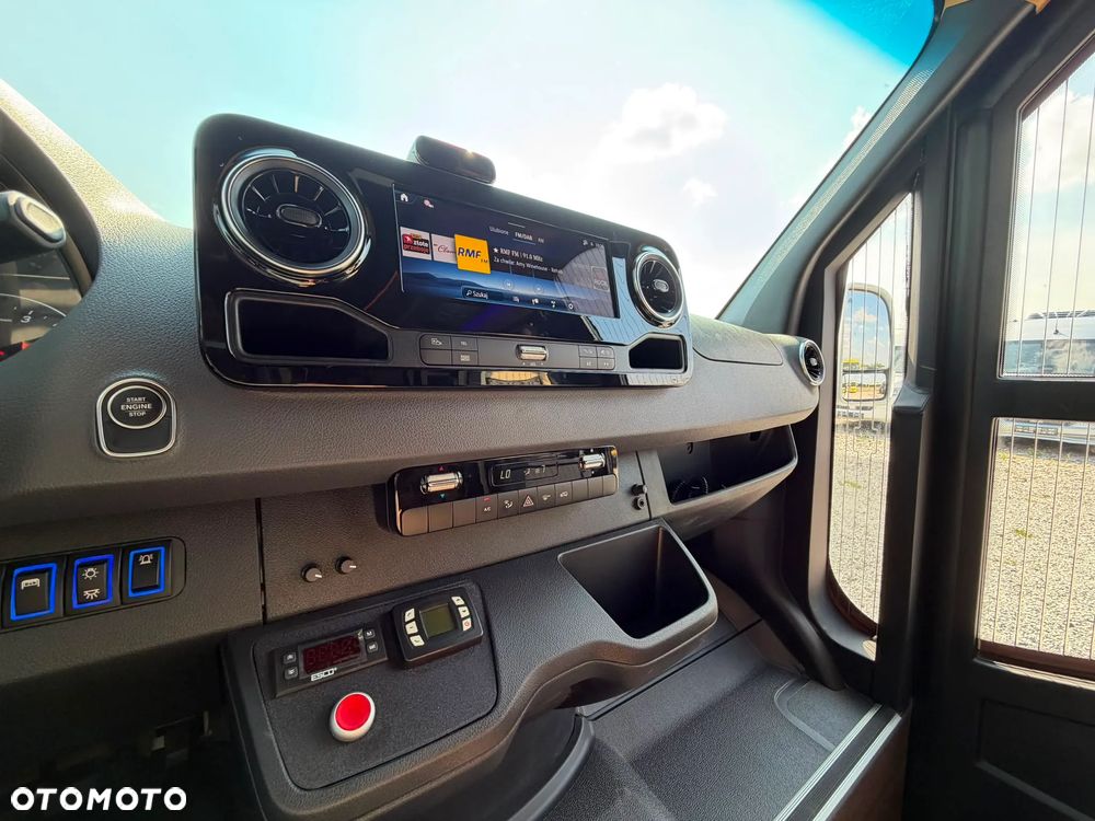Mercedes-Benz Sprinter 519 - 16