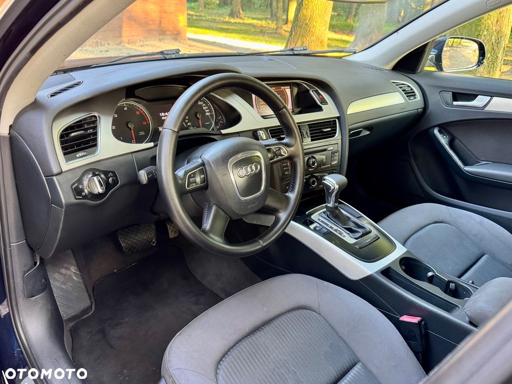 Audi A4 Avant 2.0 TDI DPF multitronic S line Sportpaket - 8