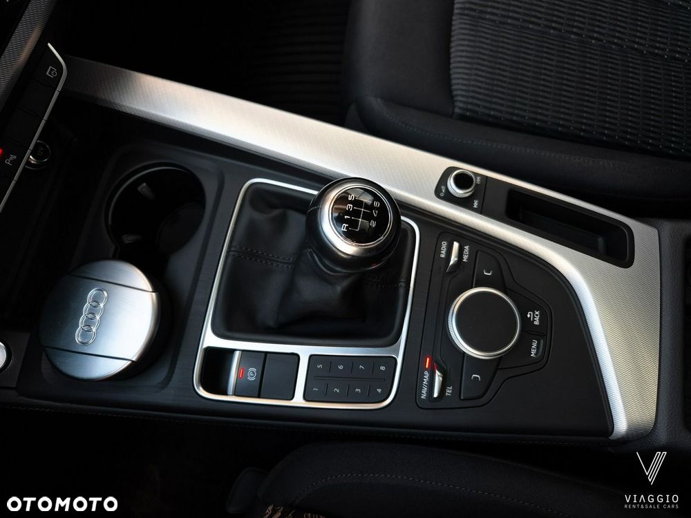 Audi A4 Avant 2.0 TDI design - 22