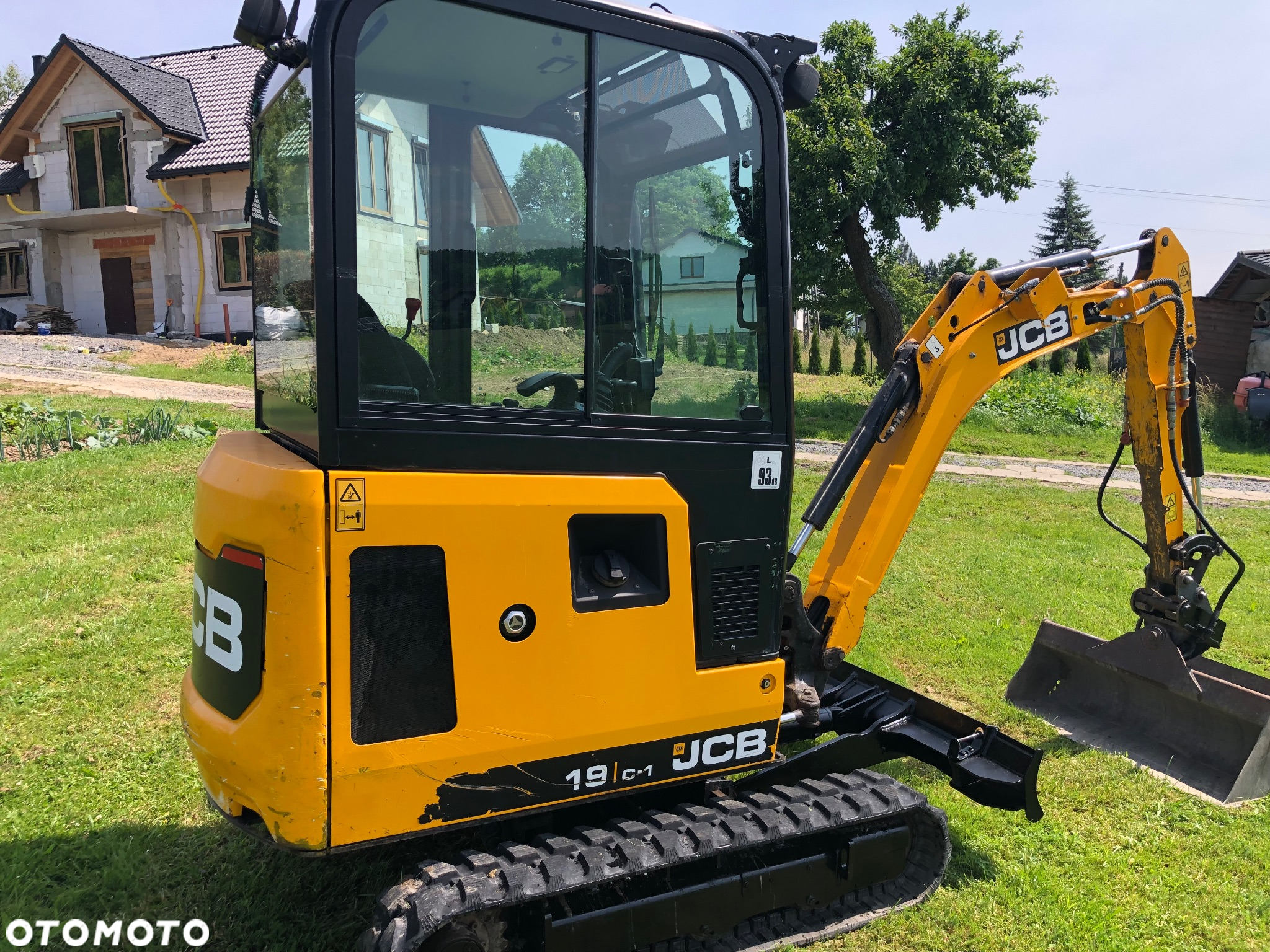 JCB 19C-1 - 13