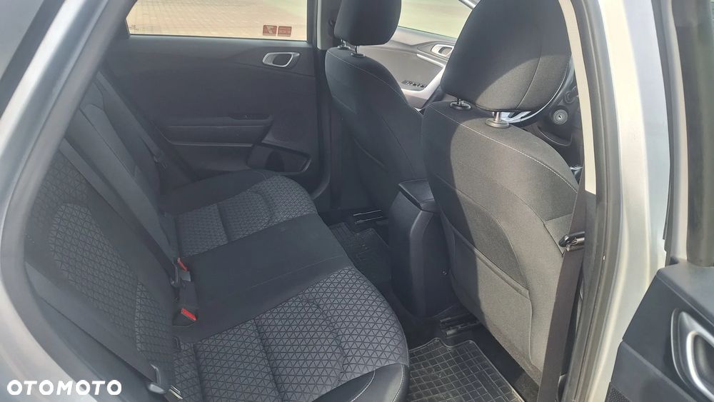 Kia Ceed 1.4 M - 12