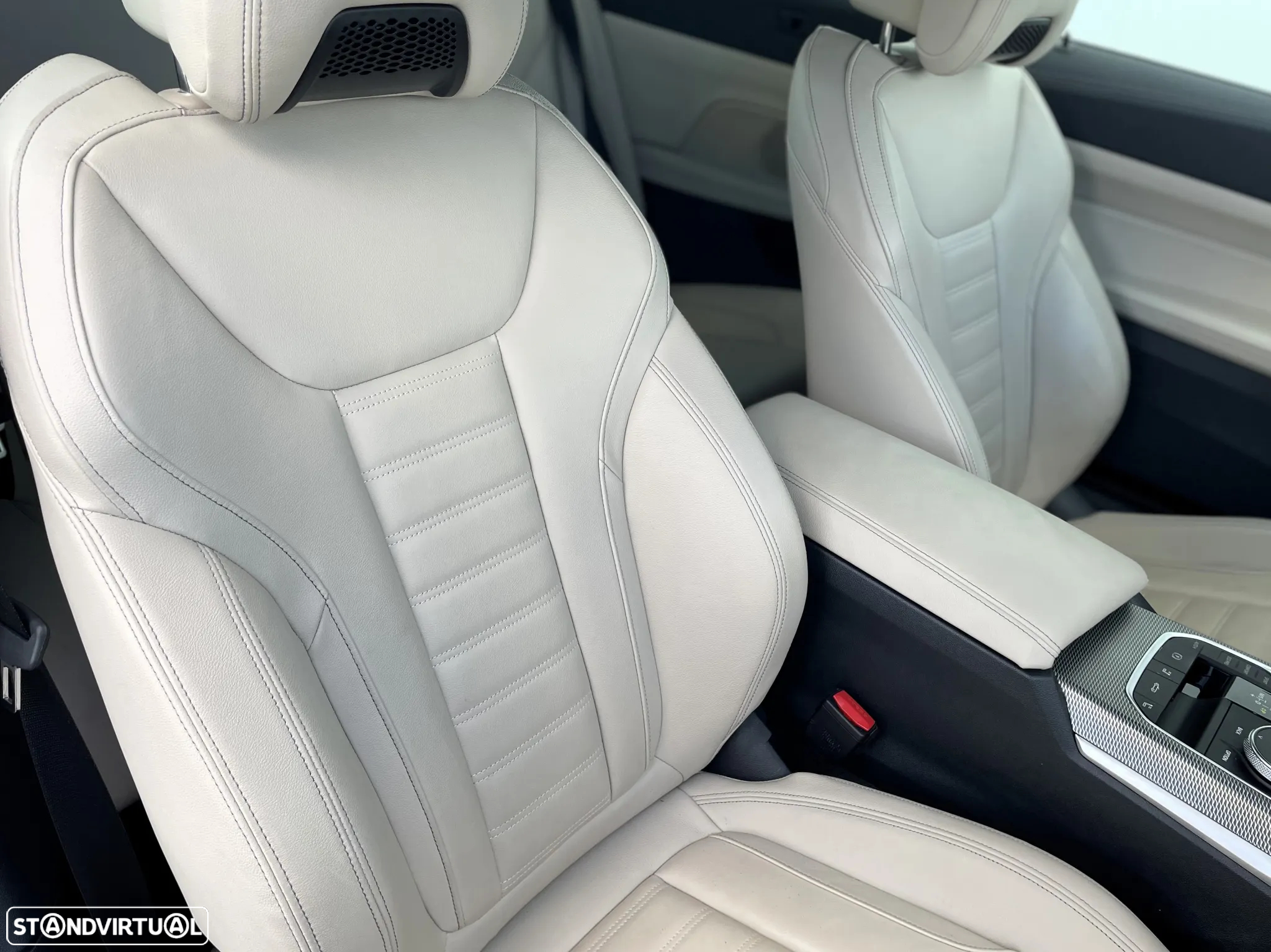 BMW 420 d Pack Desportivo M Auto - 35