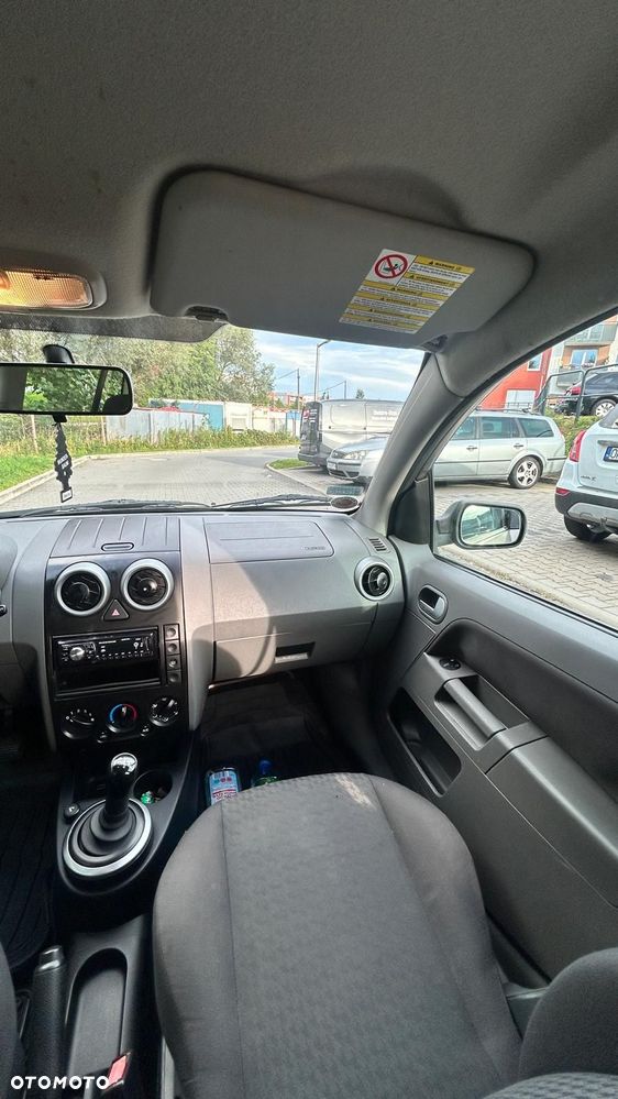 Ford Fusion - 16