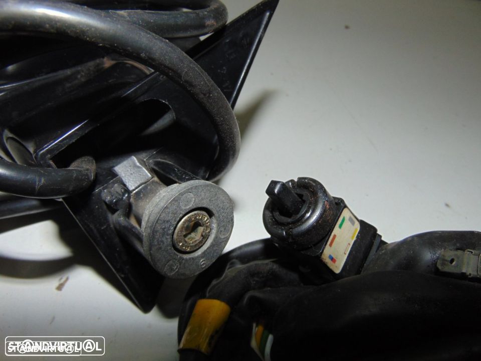 Volvo 240 espelhos eléctricos - 3