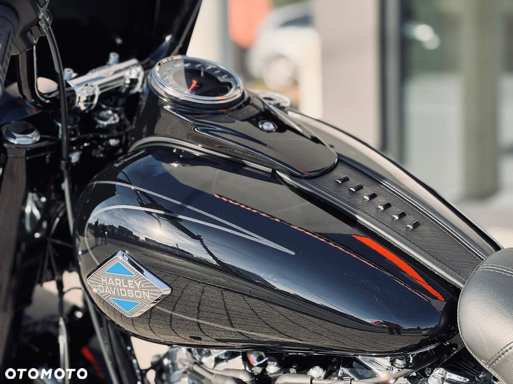 Harley-Davidson Softail Heritage Classic - 21
