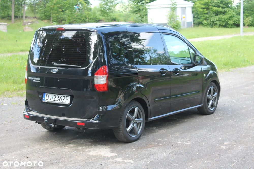 Ford Tourneo Courier 1.5 TDCi Sport - 11
