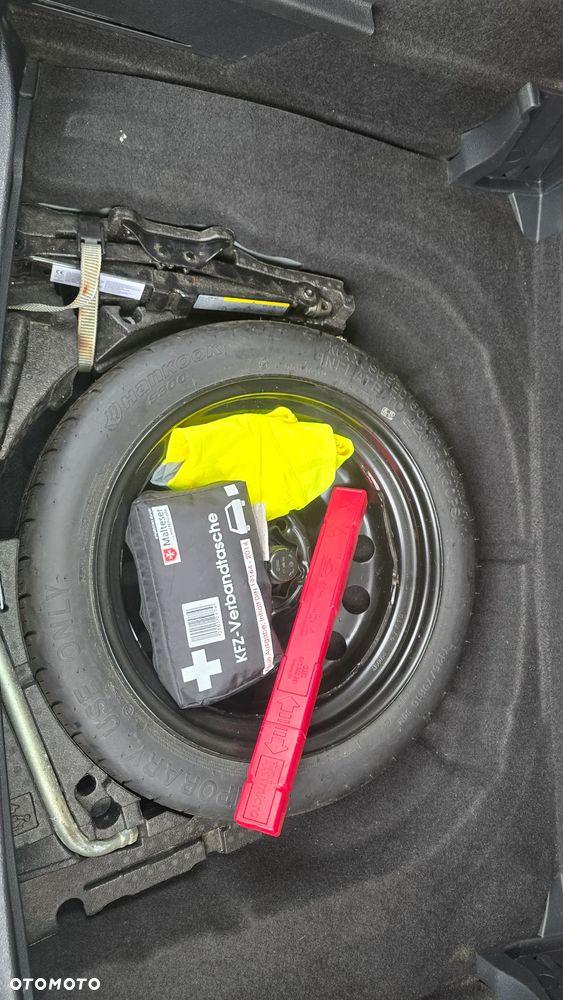 Volkswagen Golf Sportsvan 1.6 TDI BlueMotion Technology Allstar - 36