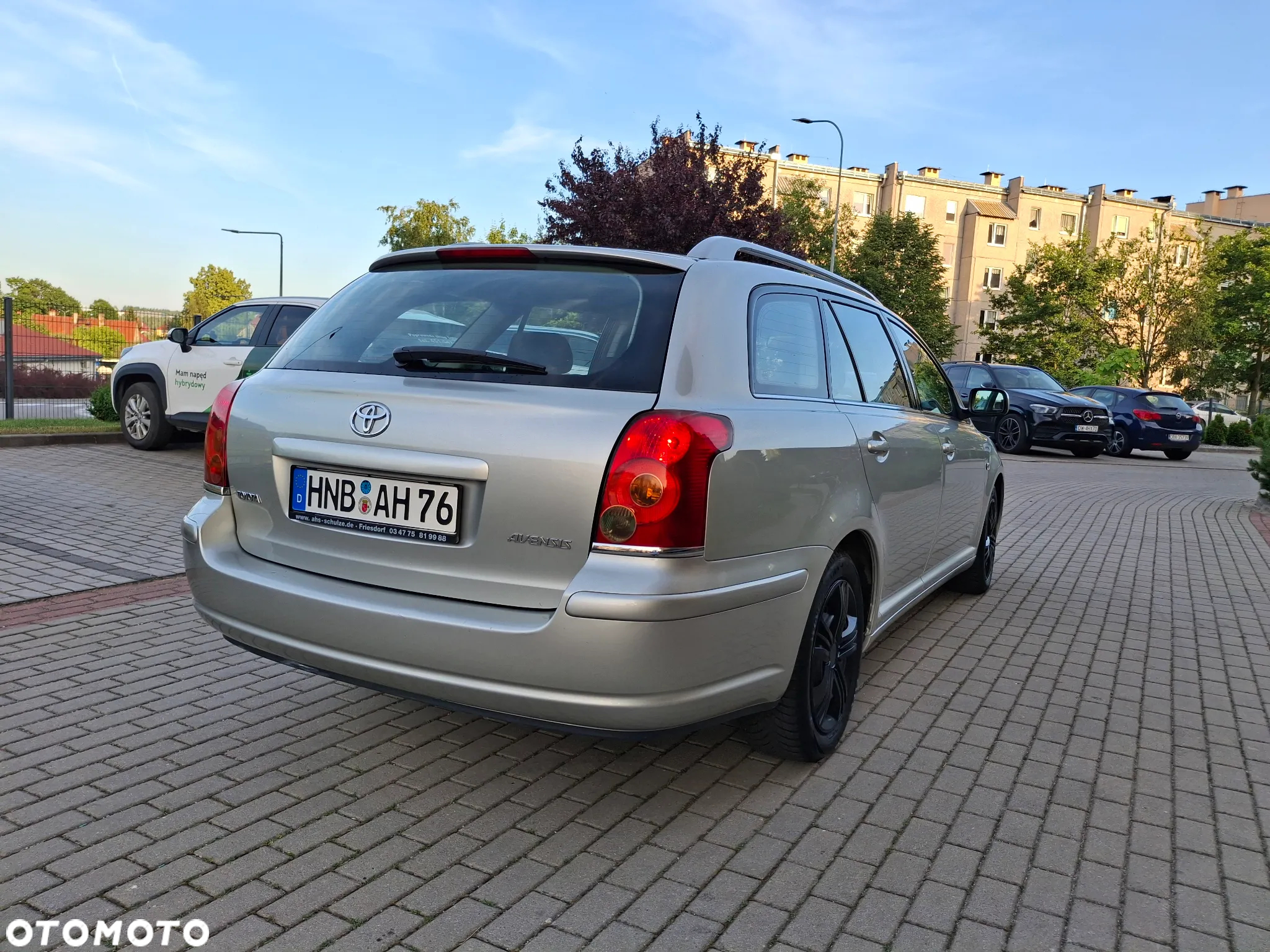 Toyota Avensis 1.8 VVT-i Combi Executive - 15