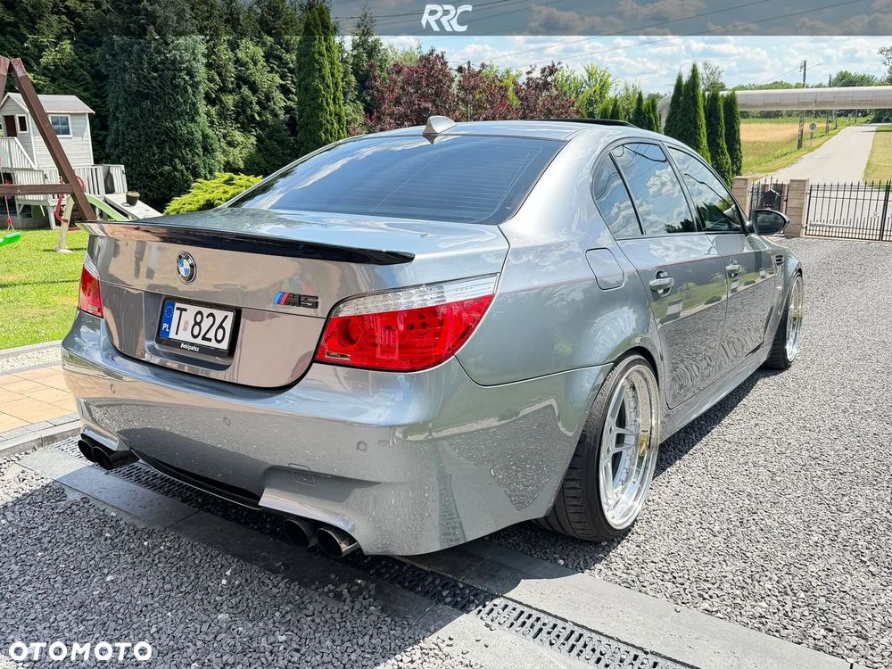BMW M5 ver-standard - 5