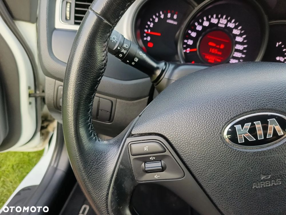 Kia Ceed 1.4 CRDi 90 Vision - 17