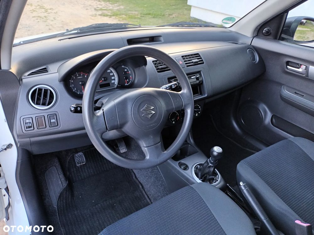 Suzuki Swift 1.3 Comfort+ - 18