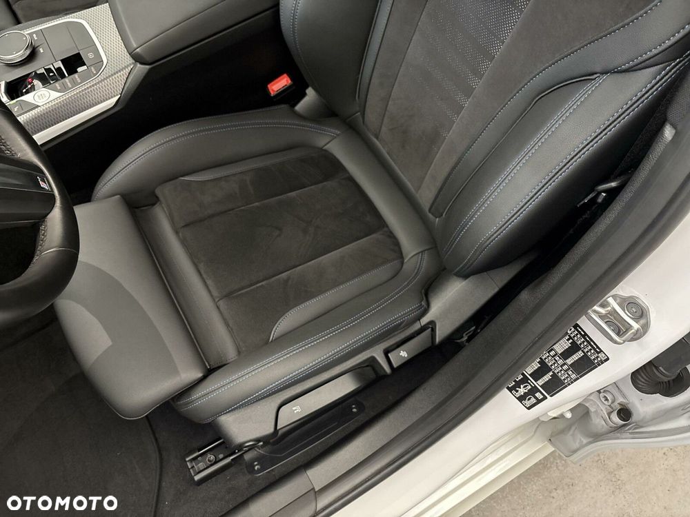 BMW Seria 3 320d xDrive M Sport sport - 13