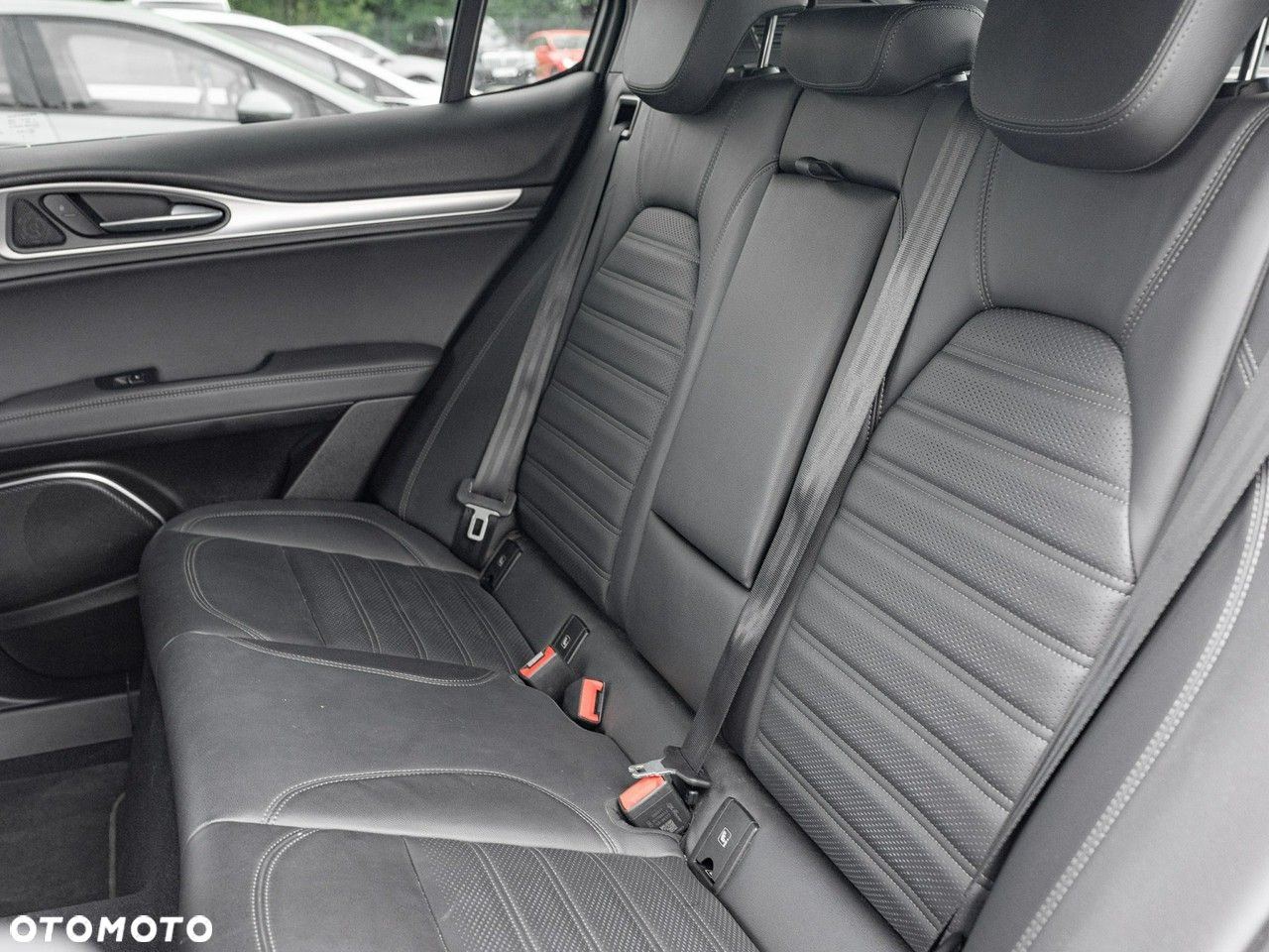 Alfa Romeo Stelvio 2.0 Turbo Veloce Q4 - 24