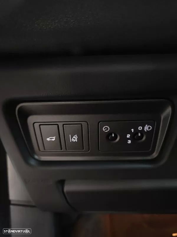 Land Rover Range Rover Evoque - 24