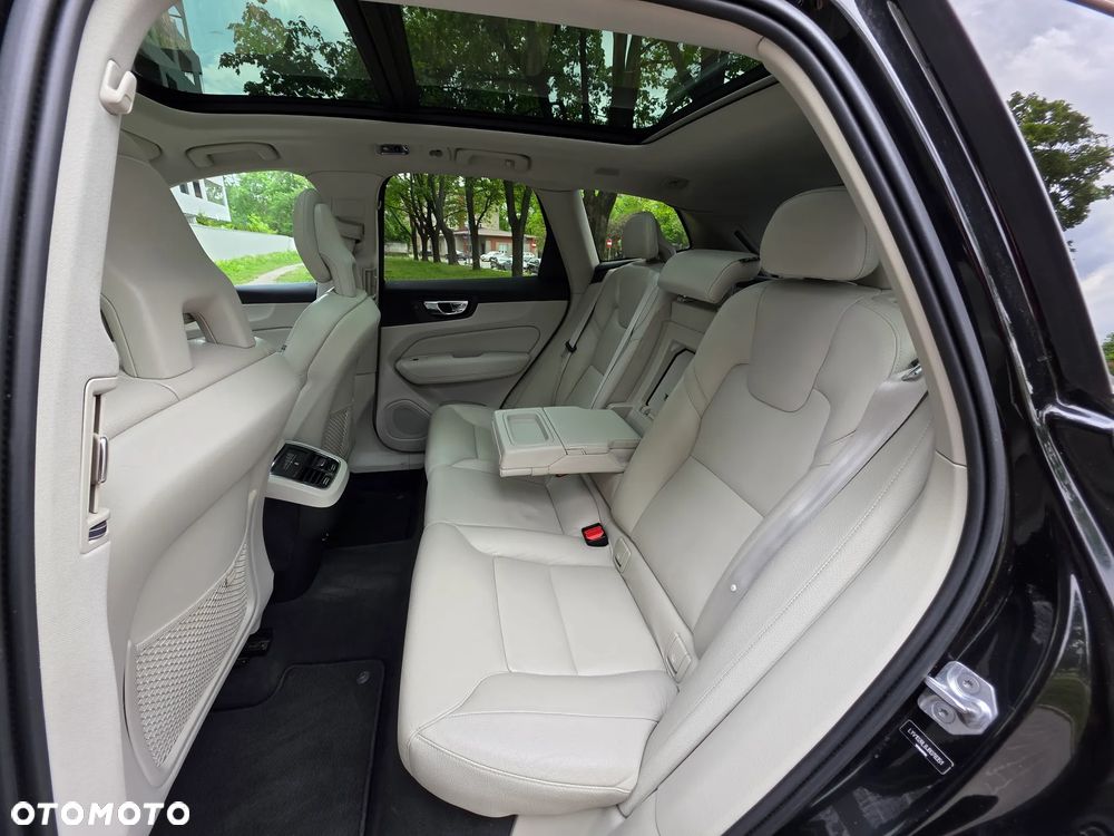 Volvo XC 60 T5 AWD Inscription - 23