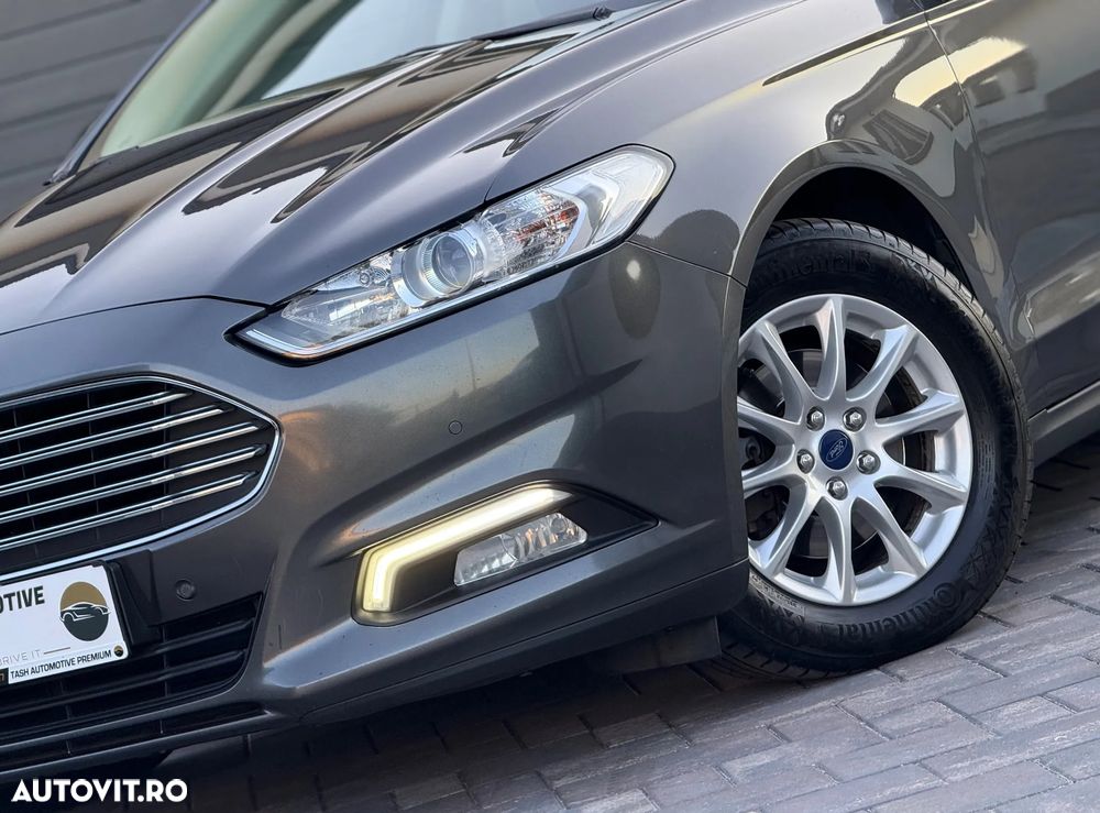 Ford Mondeo 2.0 TDCi Powershift Business - 12