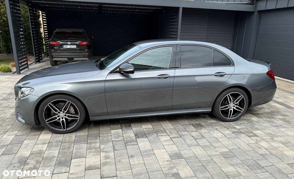 Mercedes-Benz Klasa E 220 d 9G-TRONIC - 11