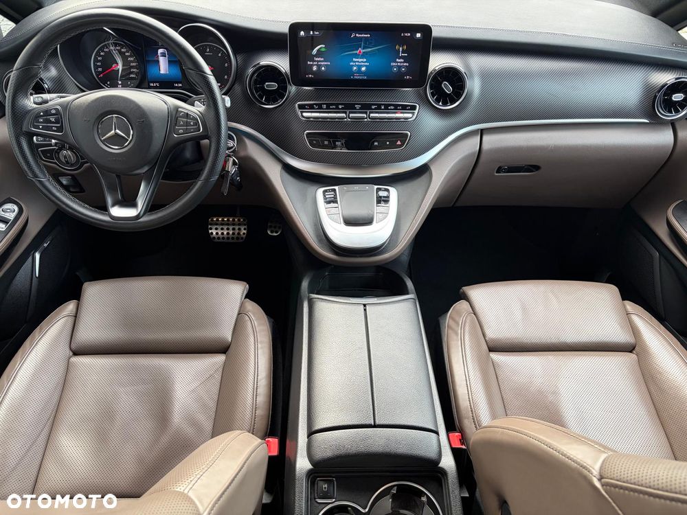 Mercedes-Benz Klasa V 2022